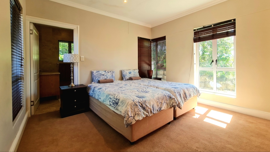 4 Bedroom Property for Sale in Pezula Golf Estate Western Cape